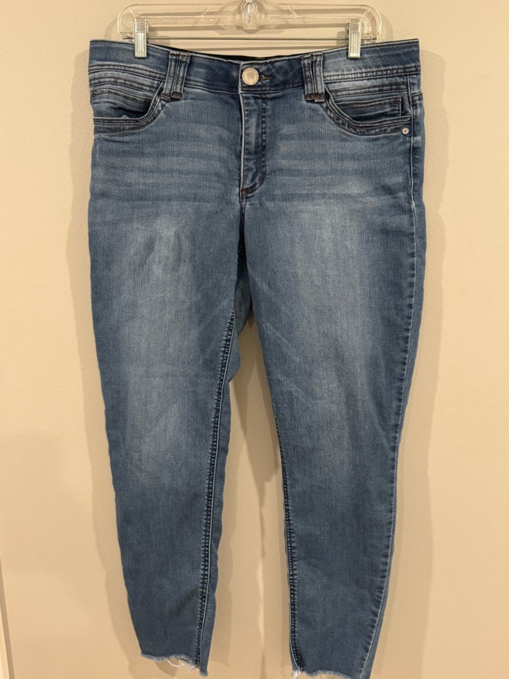 Democracy Women's Ab Technology Cropped Jeans Size 14 Blue Mid Rise 27" Inseam